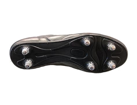 scarpe da calcio con tacchetti di ferro